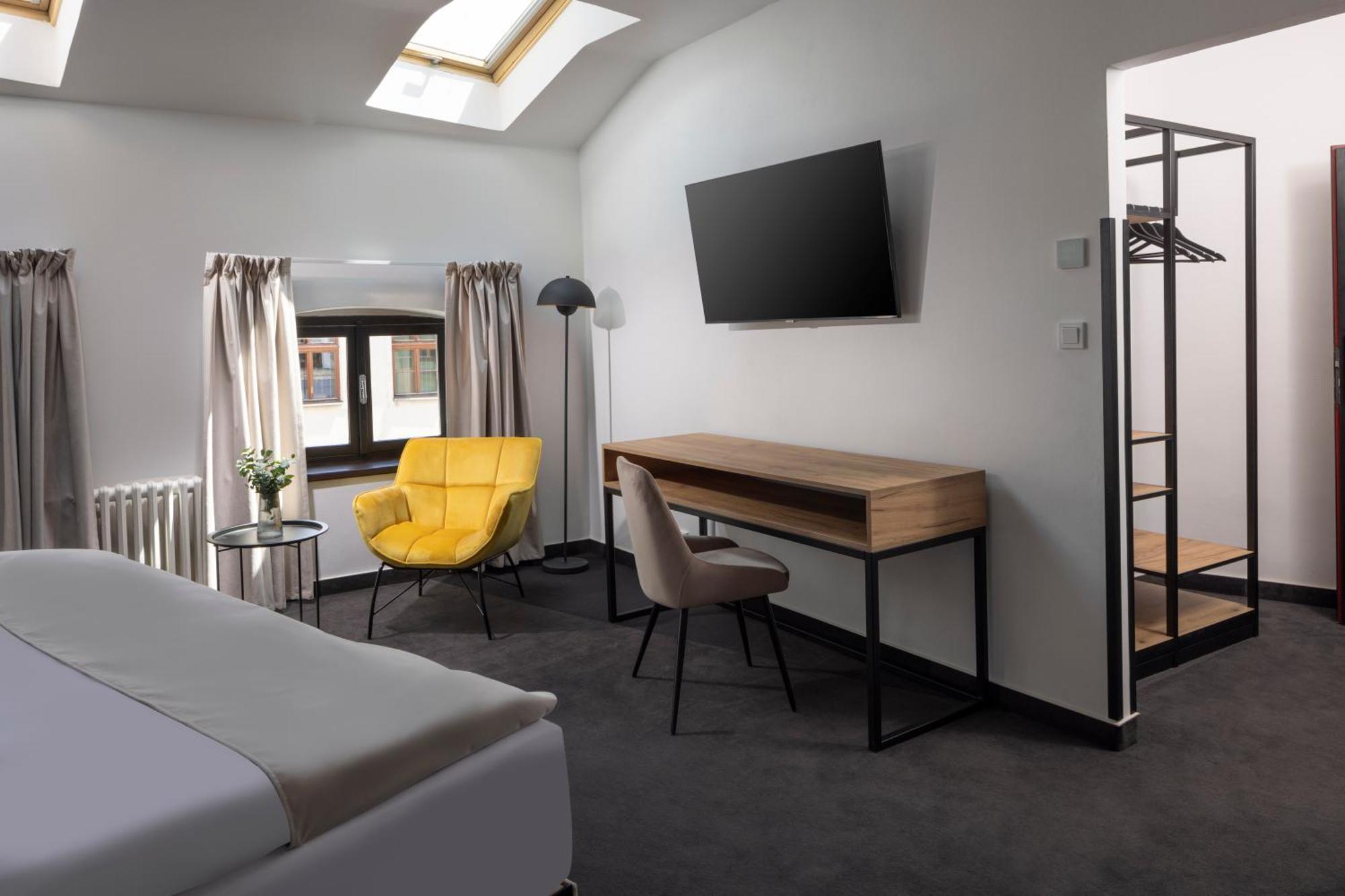 Hotel Savorsky Jihlava Buitenkant foto