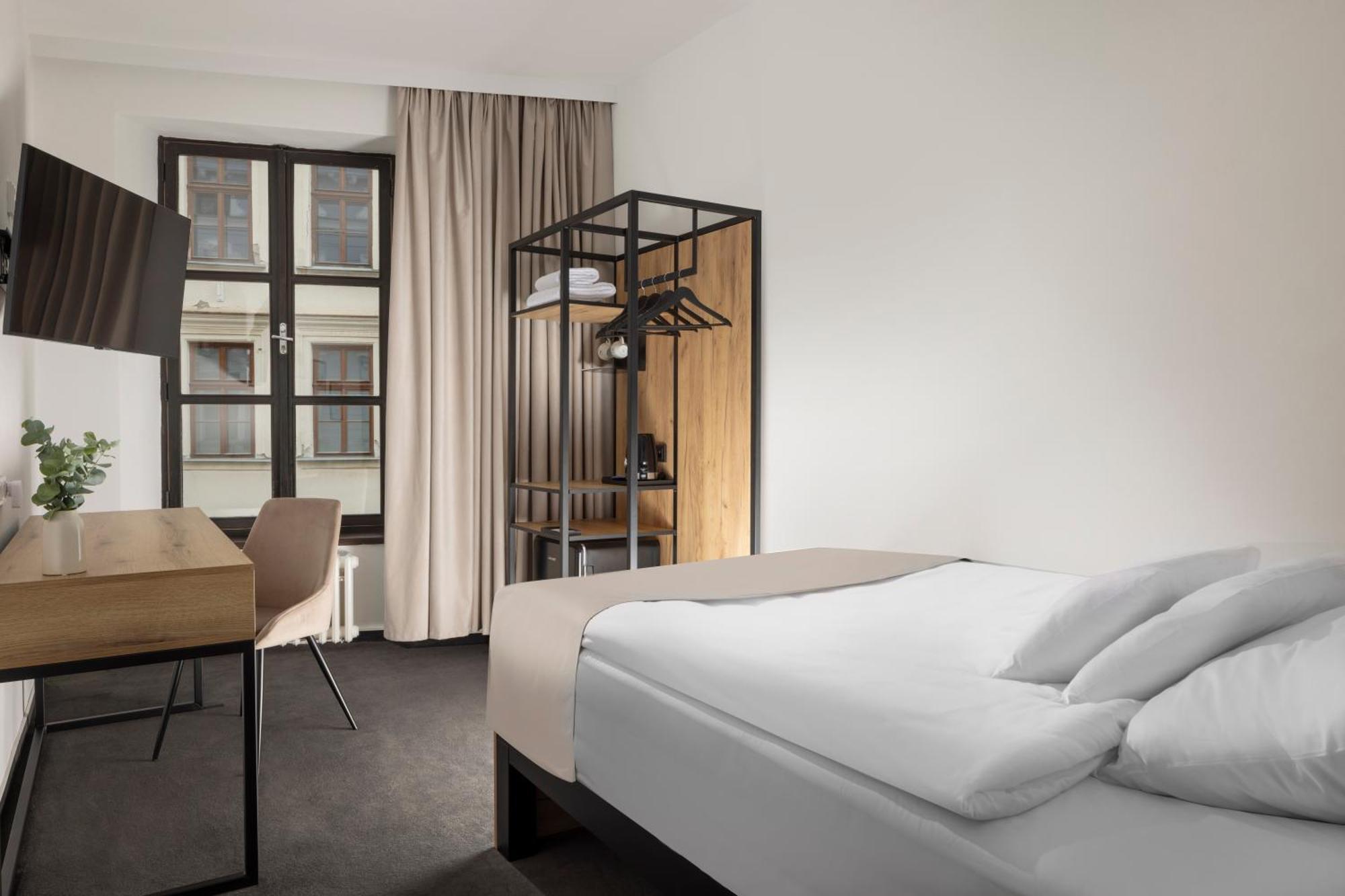 Hotel Savorsky Jihlava Buitenkant foto